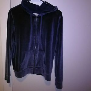 Velour type sweatshirt.